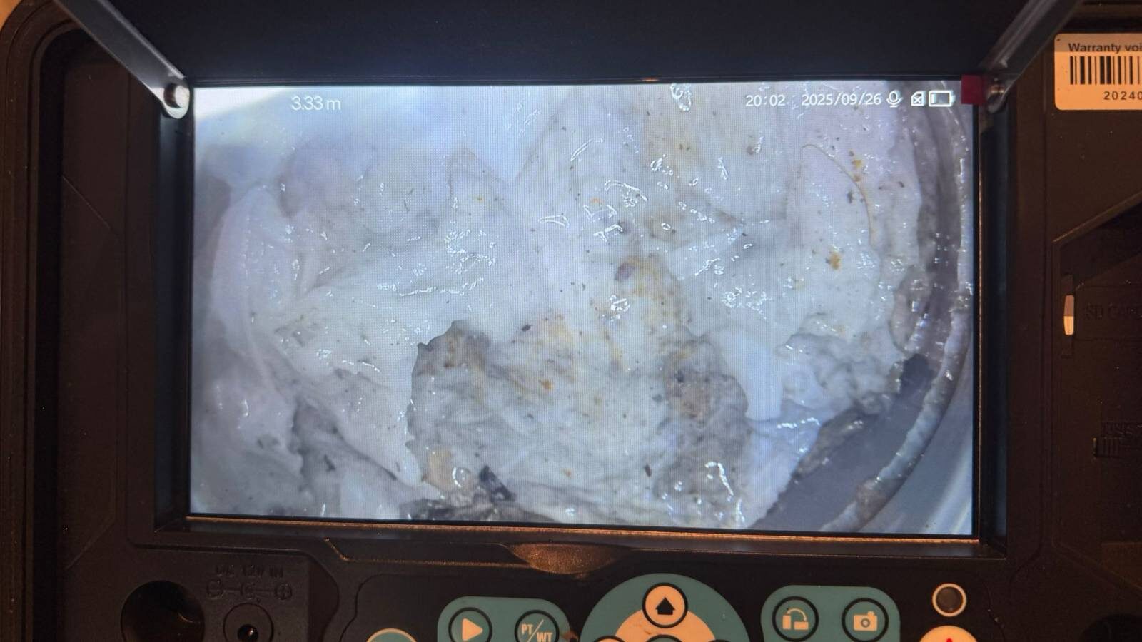 Niets zo vervelend als een verstopte afvoer of een rioolprobleem in huis.​ Je merkt het meteen als het water niet meer wegloopt, het doucheputje borrelt&hellip;