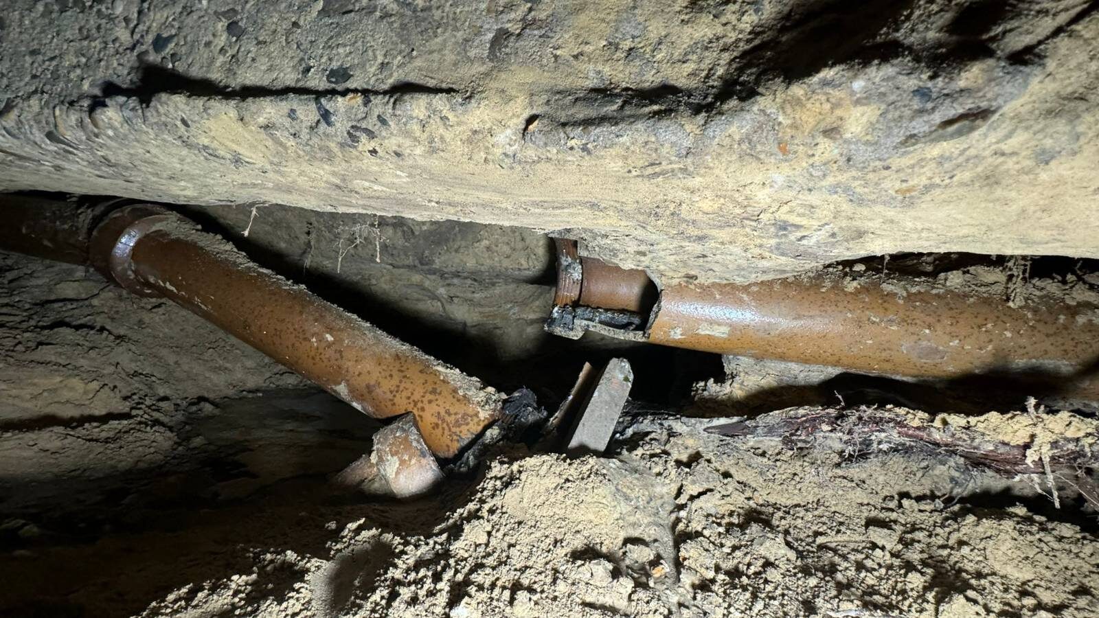 Groeit er een vervelende stank rondom je huis of borrelt het water op uit het straatputje? Met buitenriolering ontstoppen pak je die hardnekkige verstopping stevig&hellip;