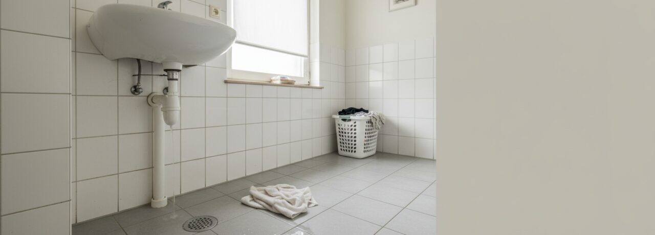 Badkamer afvoer en sifon laten ontstoppen is geen klus waar je zelf vrolijk van wordt.​ Wij van Ontstoppen.​nl weten hoe vervelend het is als vuil,&hellip;