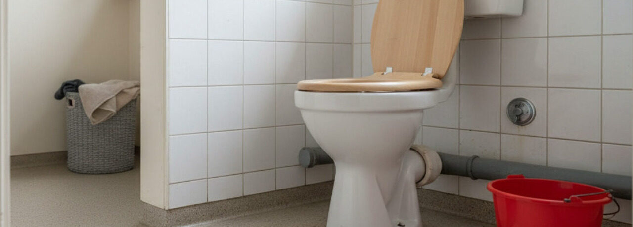 Wc ontstoppen met vaste prijsafspraak Snel jouw wc ontstoppen met vaste prijsafspraak? Wij van Ontstoppen.nl maken het meteen duidelijk: geen verrassingen, gewoon vooraf weten waar je aan toe bent. Wel…